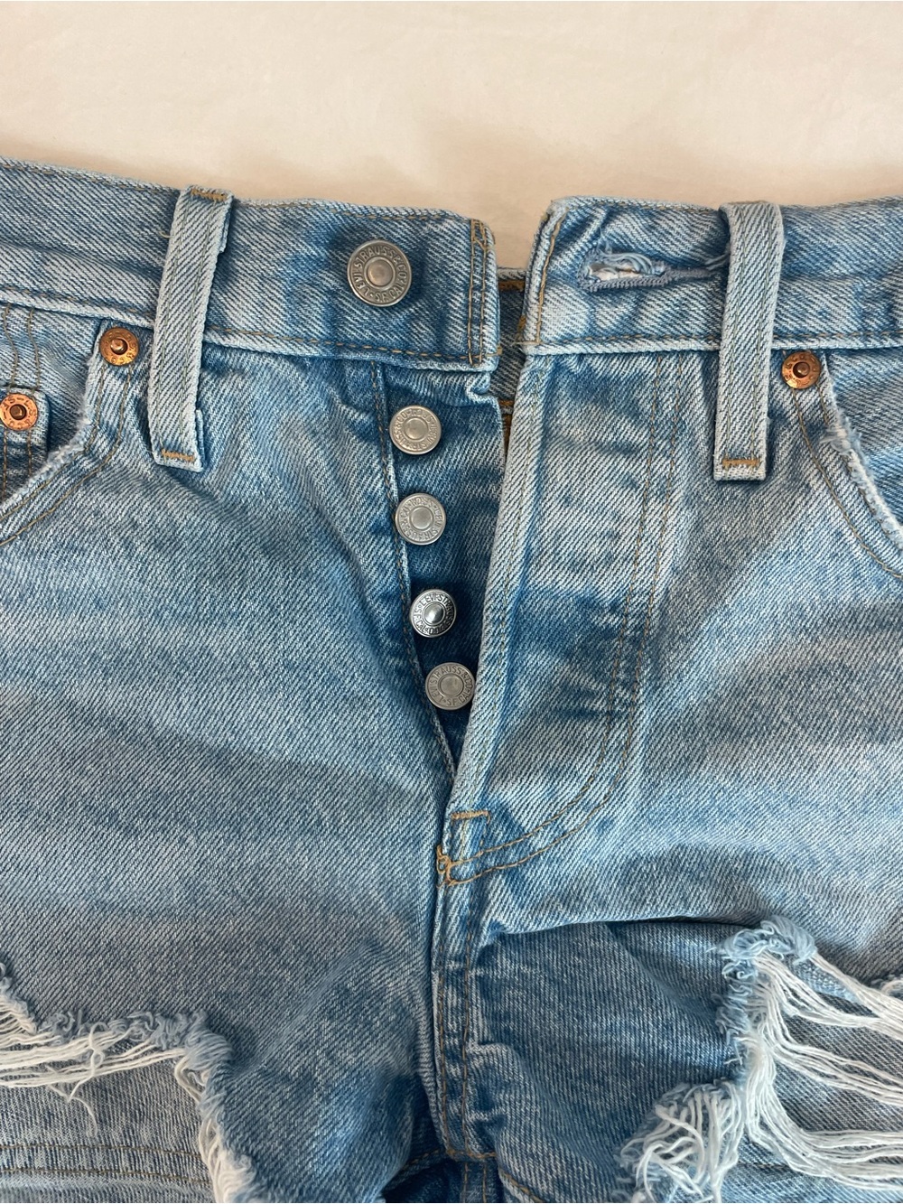 Levi’s 501 Jean Shorts in Ocean Blue - Picture 2 of 6